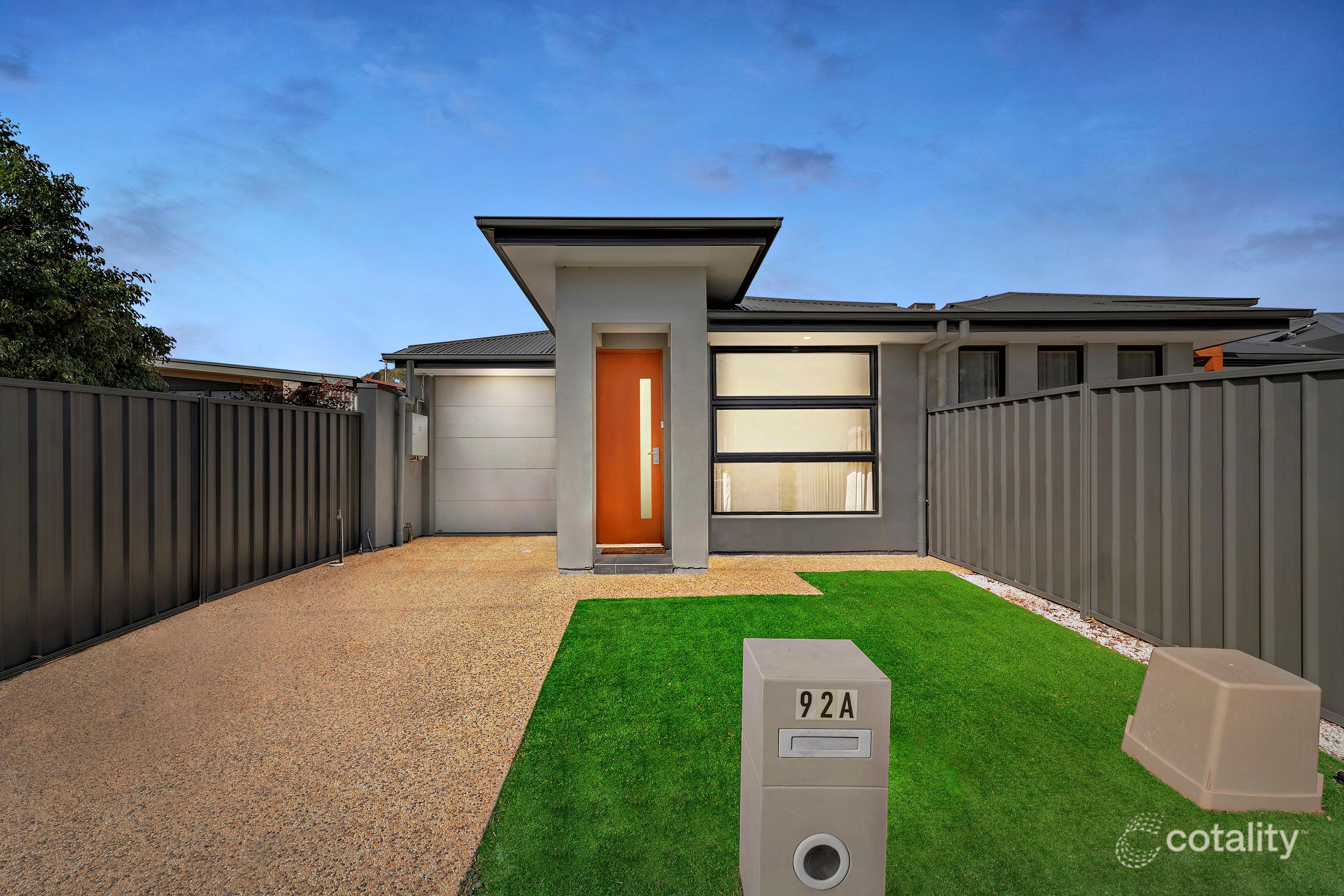 92a Cross Keys Rd, Brahma Lodge, SA 5109