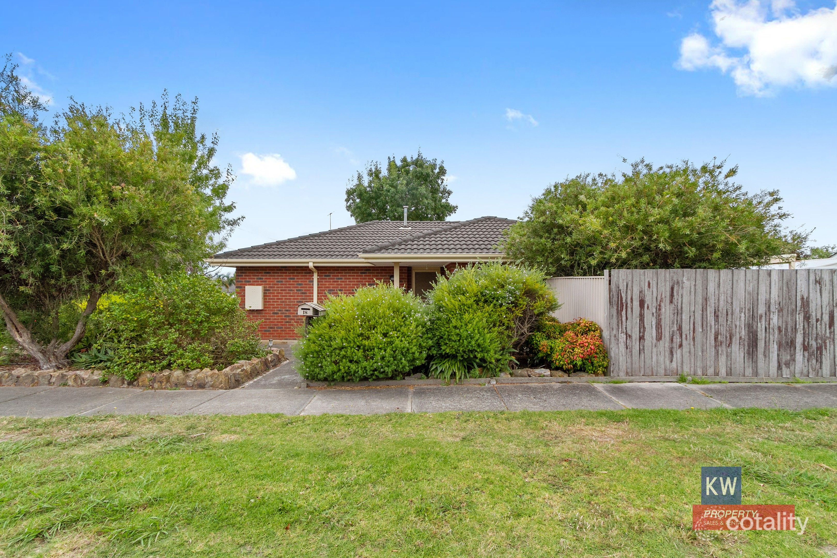 18 Fleming St, Morwell, VIC 3840