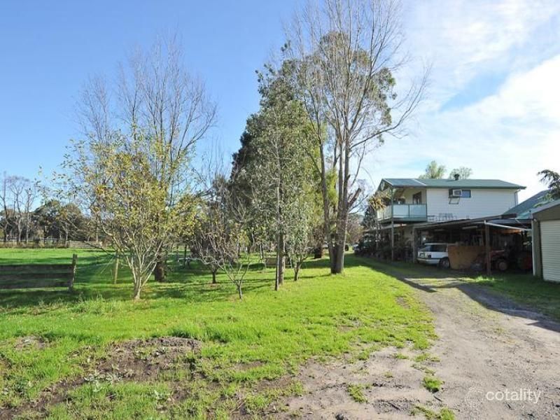 12 Newell Rd, Longwarry, VIC 3816