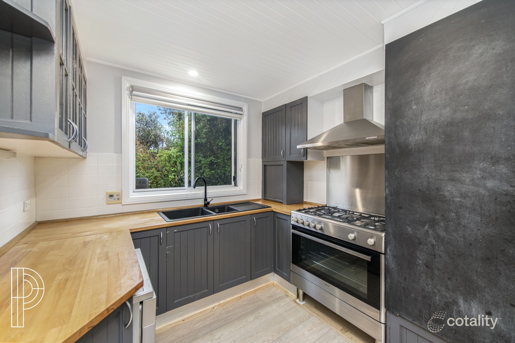 15 Mcintosh St, Queanbeyan, NSW 2620