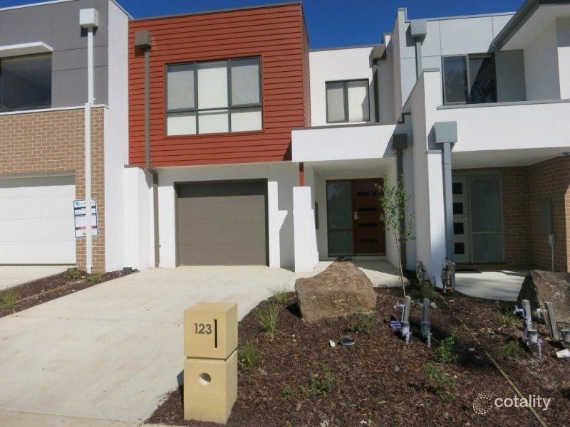 123 Spriggs Dr, Croydon, VIC 3136
