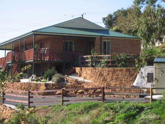 16 Highfield Rd, Ambleside, TAS 7310