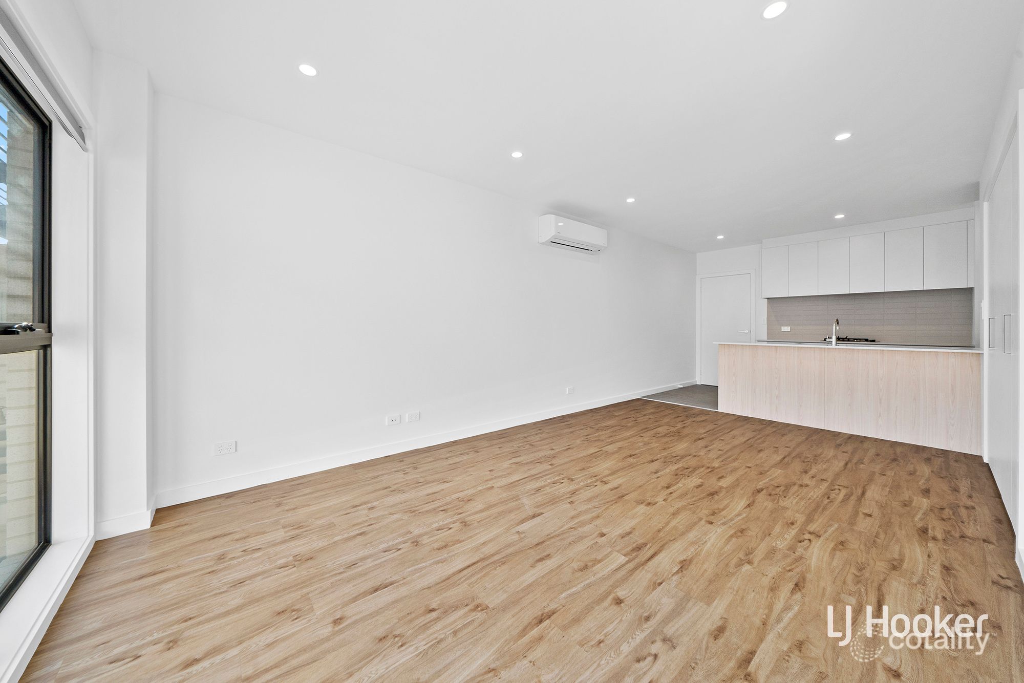 87/60 Kingsland Pde, Casey, ACT 2913