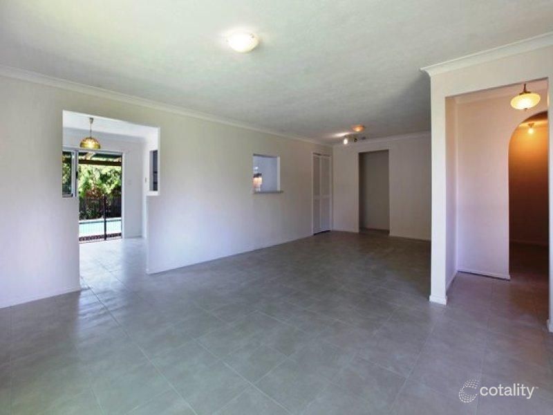 35 Lavinia St, Southport, QLD 4215