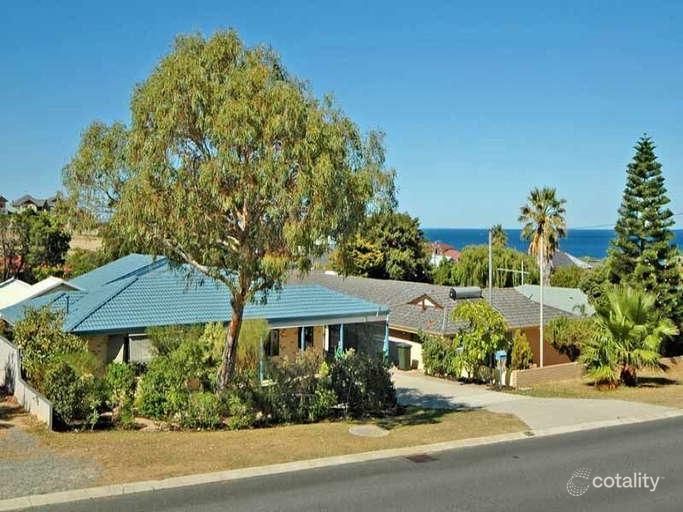24 Mindarie Dr, Quinns Rocks, WA 6030