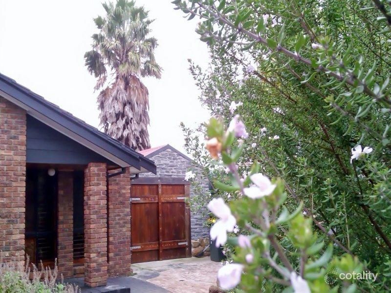 6 Irrewarra Ct, Seabrook, VIC 3028