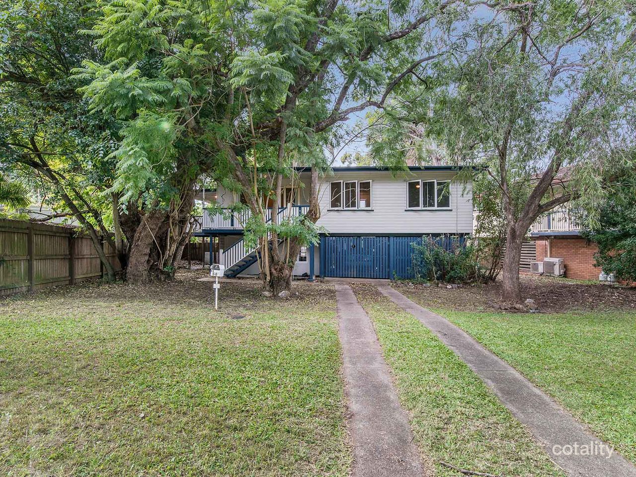 58 Vivian St, Tennyson, QLD 4105