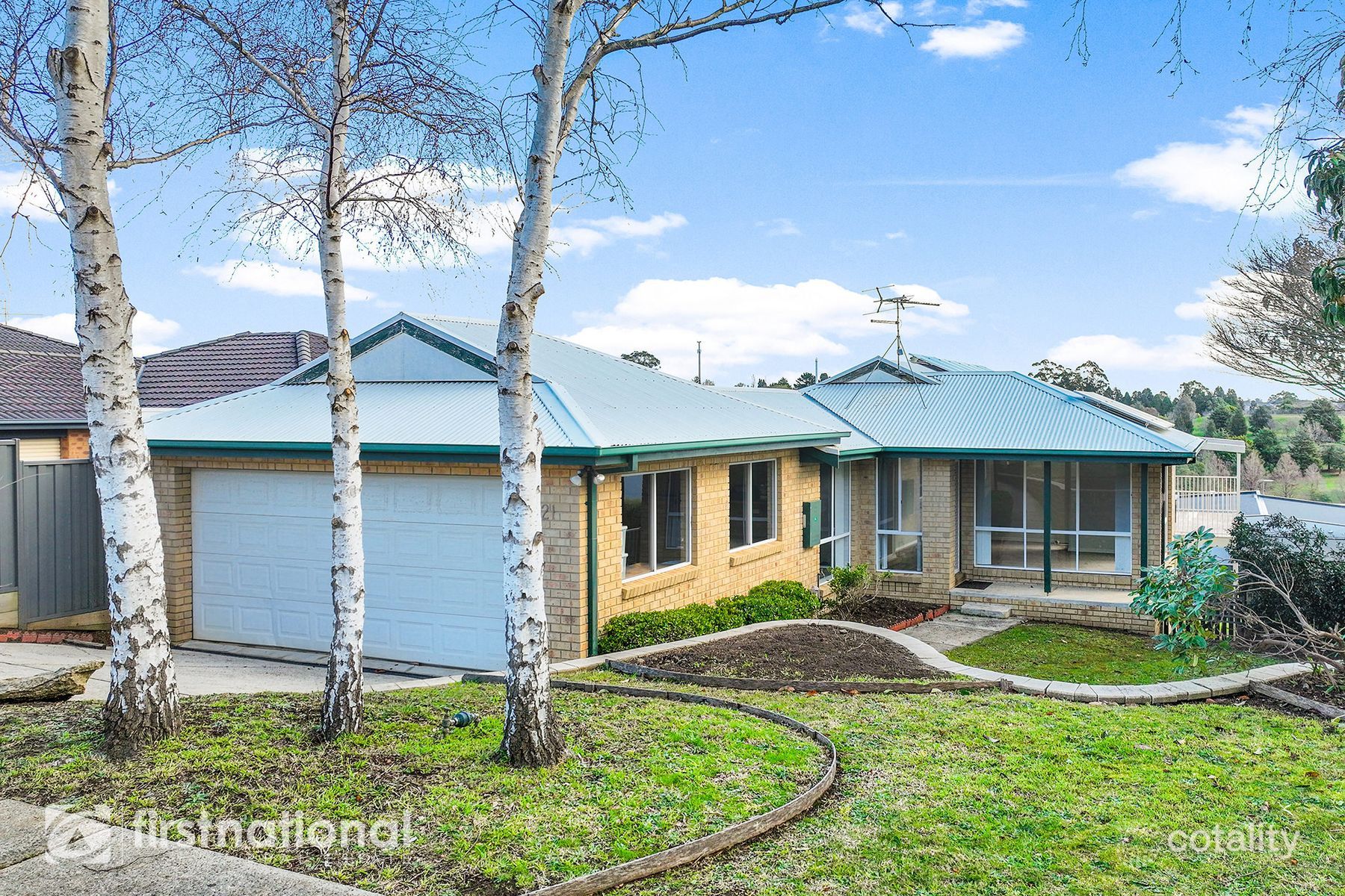 21 Willow Cres, Warragul, VIC 3820