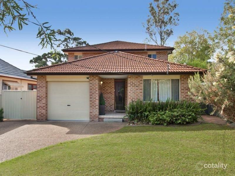 38 Cook Cres, East Hills, NSW 2213