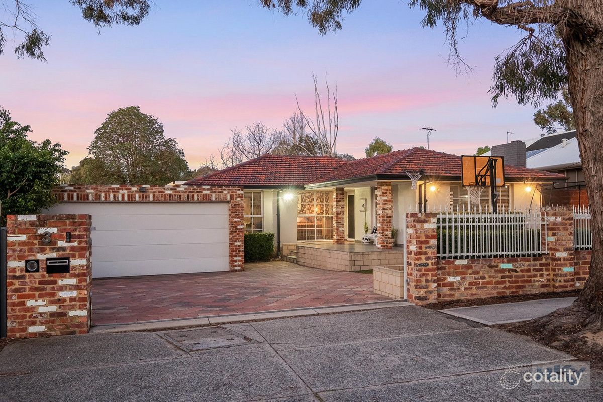 3 Pine St, Menora, WA 6050