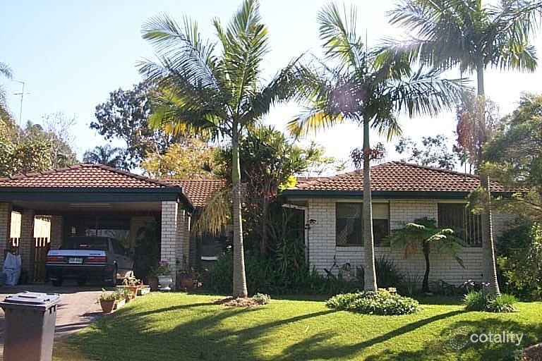32 Firthshire St, Mansfield, QLD 4122