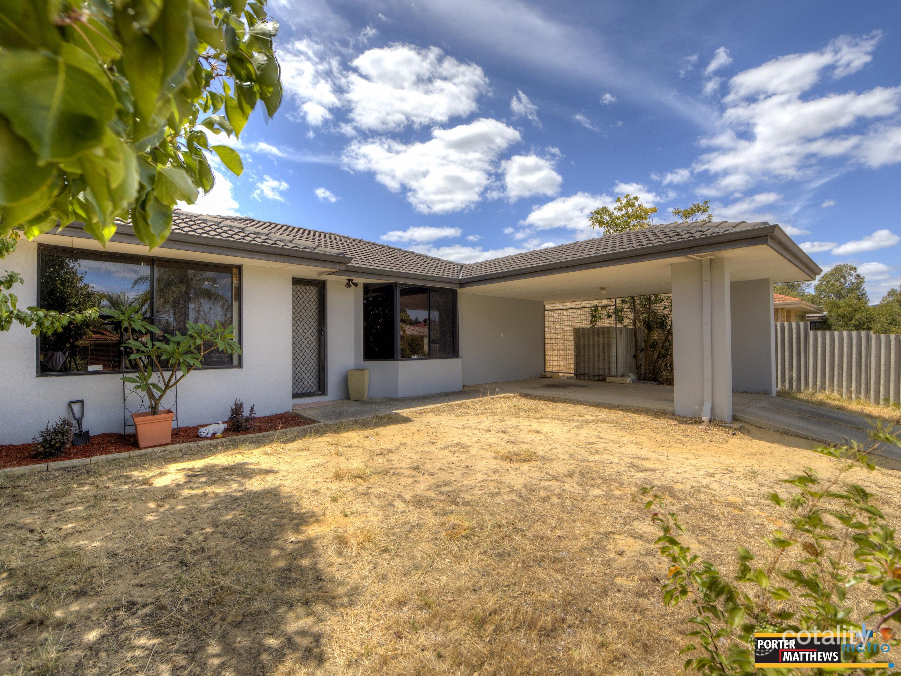 4 Kamber Ct, Maddington, WA 6109