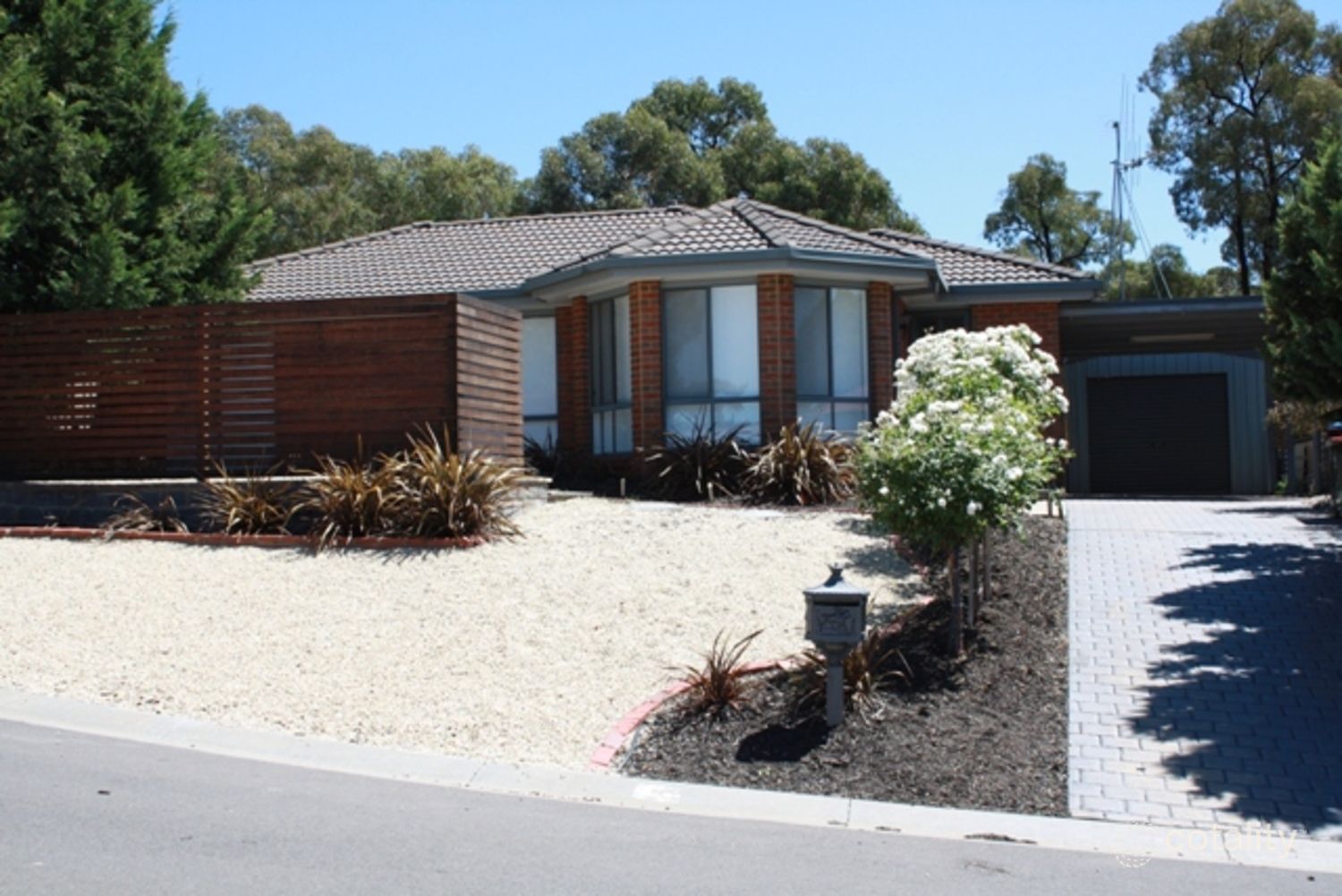 6 Kenny Ct, Kangaroo Flat, VIC 3555