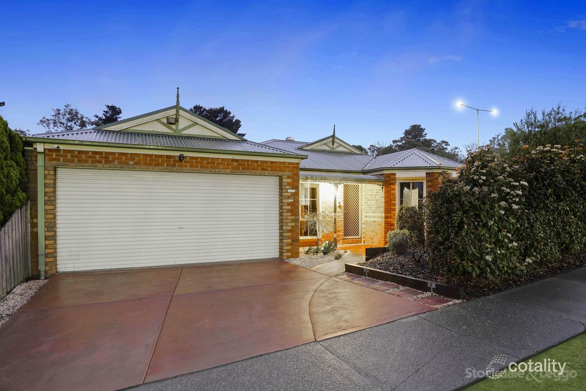 4 Raneen Dr, Langwarrin, VIC 3910