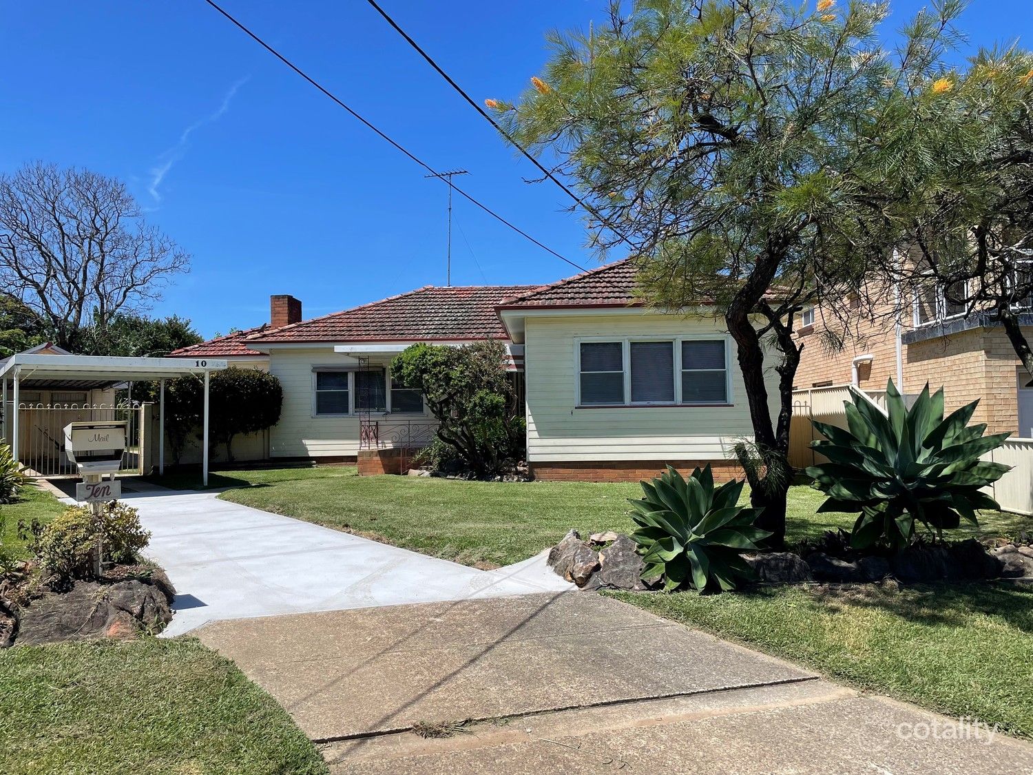 10 Treatt Ave, Padstow, NSW 2211