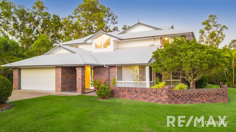 25 Drapers Rd, Eatons Hill, QLD 4037