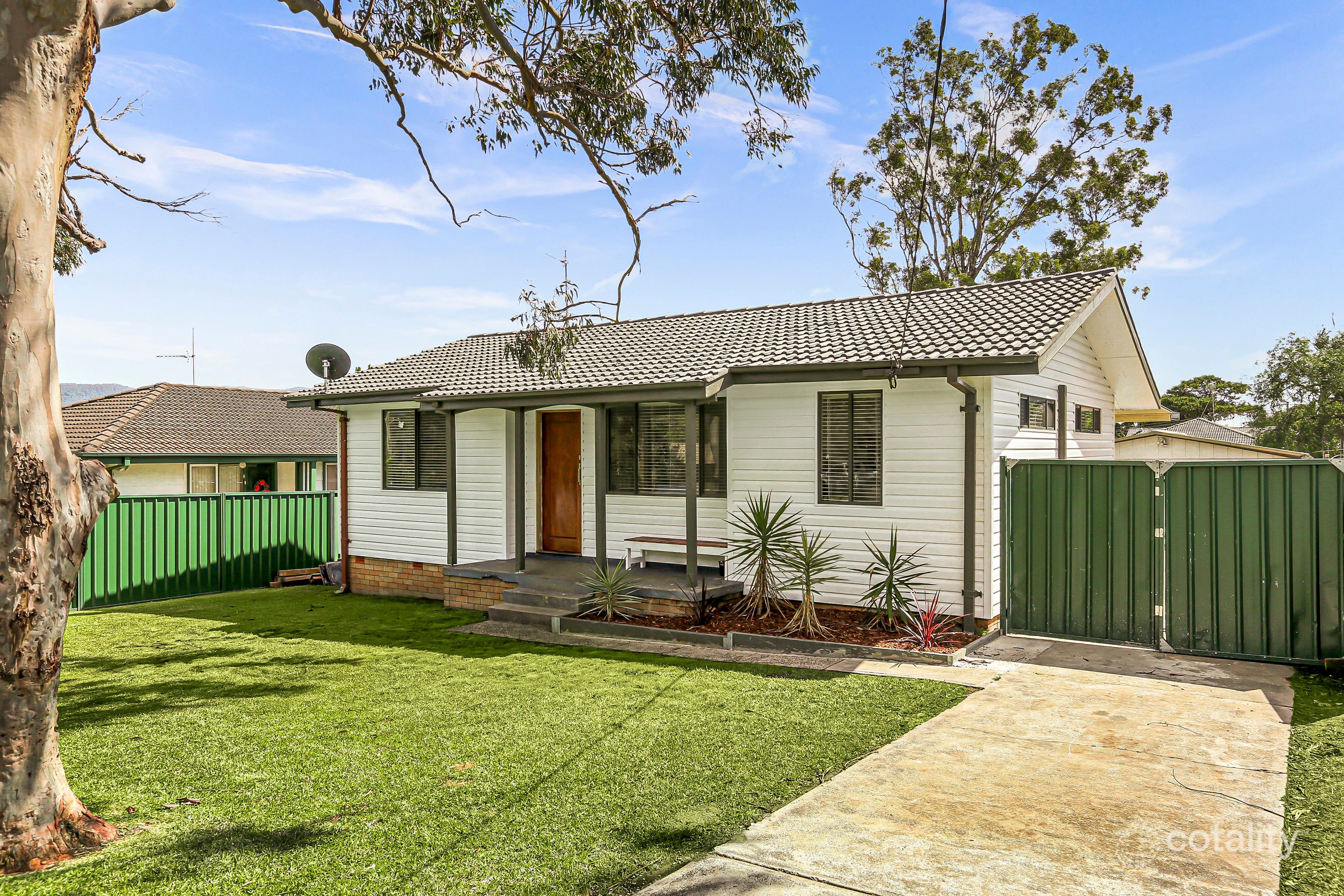 13 Kurrawa Cres, Koonawarra, NSW 2530