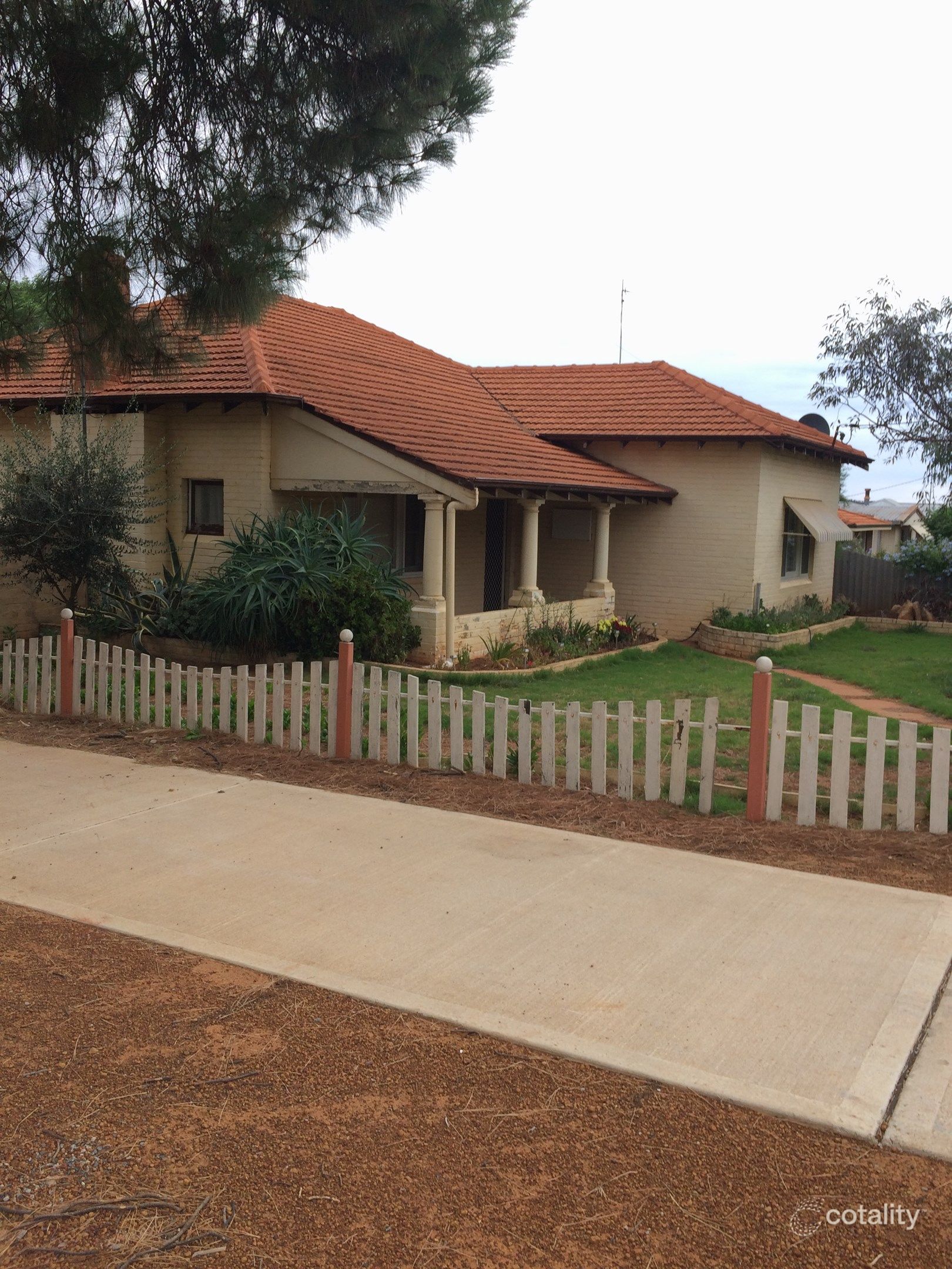 2 Newman St, Corrigin, WA 6375