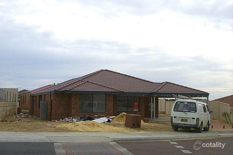 12 Grangemouth Turn, Kinross, WA 6028