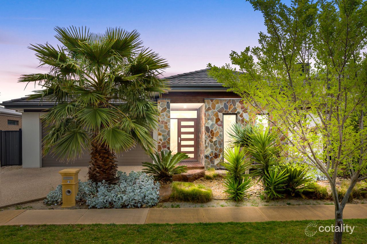 16 Bell Cres, Point Cook, VIC 3030