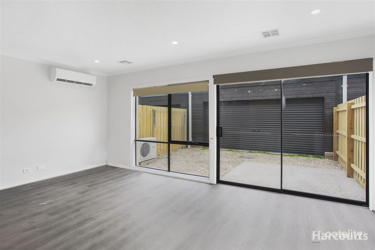 39 Creekside St, Clyde, VIC 3978