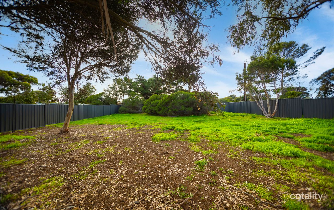 5 Haynes Rd, Middleton, SA 5213