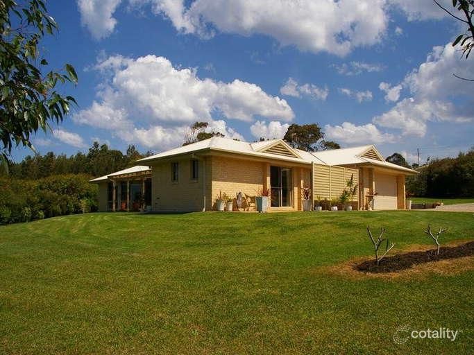 3 Edgewater Dr, Diamond Beach, NSW 2430