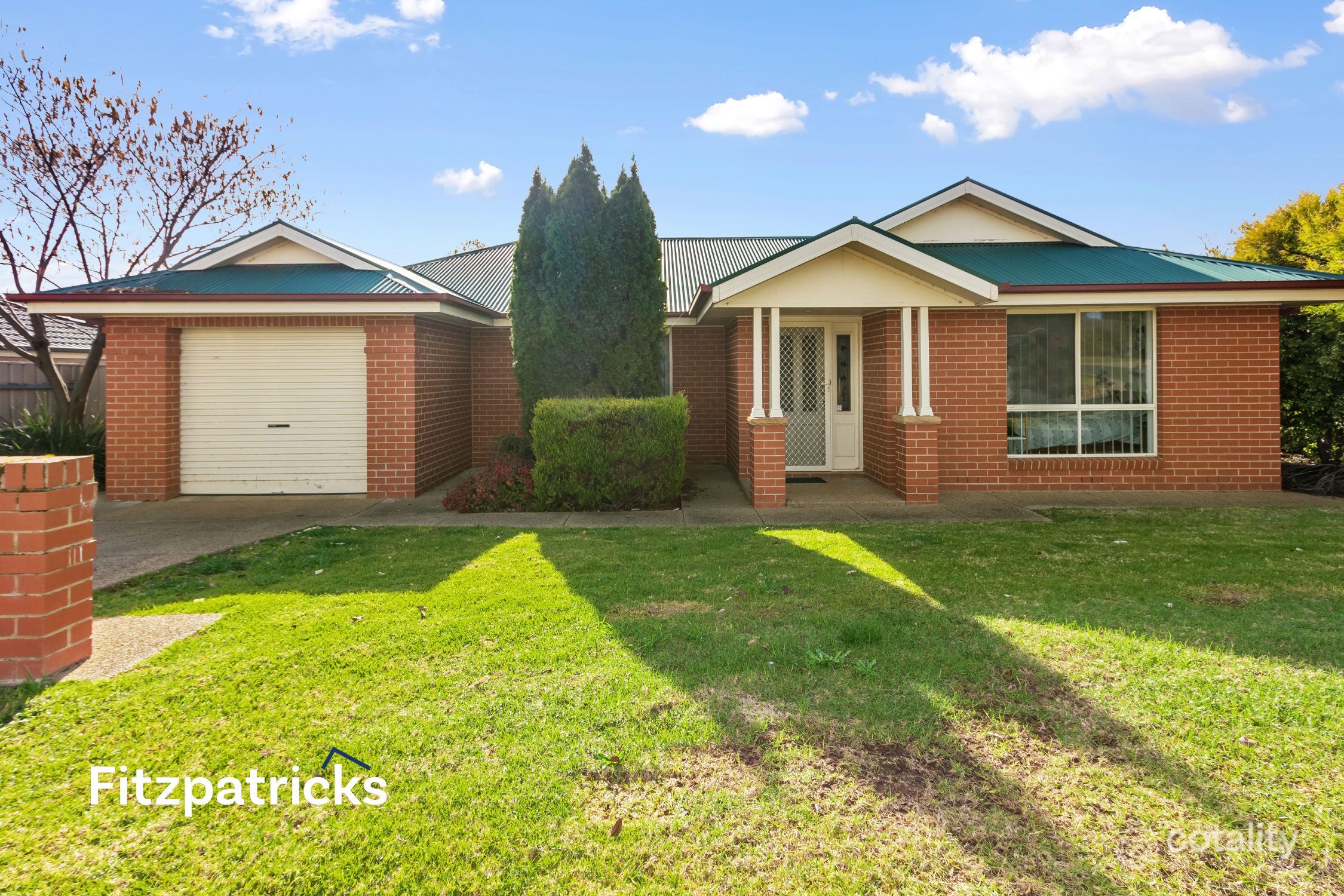10 Nethereby Pl, Bourkelands, NSW 2650