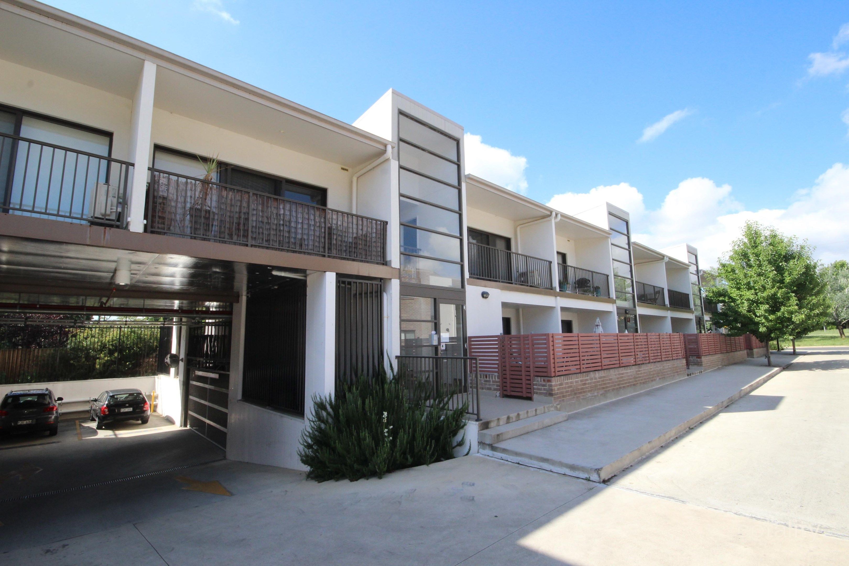 11/39 Jerrabomberra Ave, Narrabundah, ACT 2604