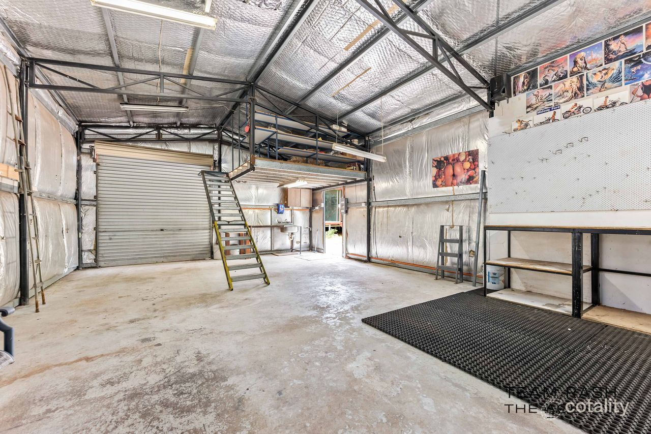 3725 Government Rd, Wooroloo, WA 6558