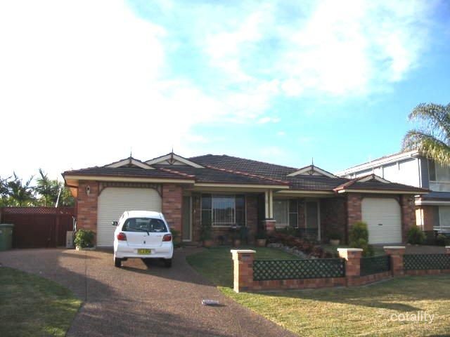 1/8 Lady Penrhyn Cl, Bateau Bay, NSW 2261