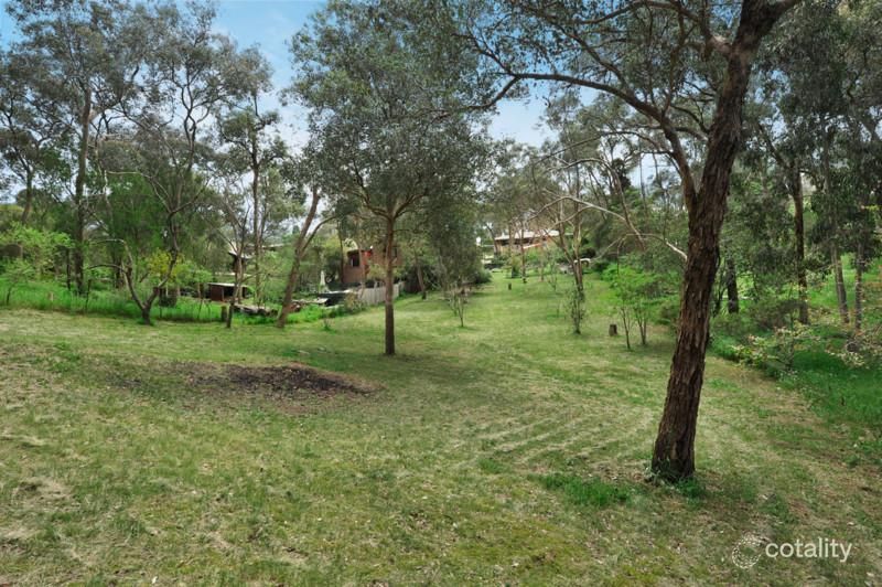 74 Glen Park Rd, Eltham North, VIC 3095