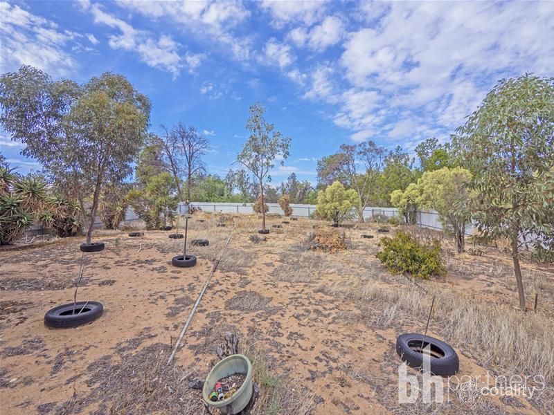 44 Anzac Ave, Swan Reach, SA 5354