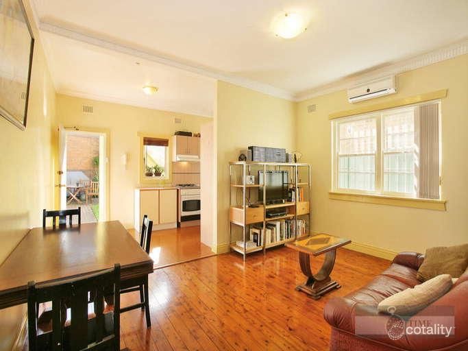 2/95 Charlotte St, Ashfield, NSW 2131
