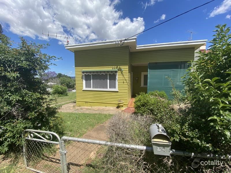 24 Hall St, East Tamworth, NSW 2340