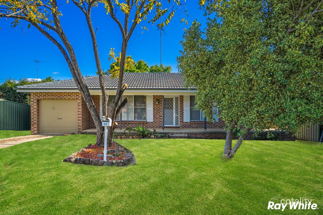 42 Bayley Rd, South Penrith, NSW 2750