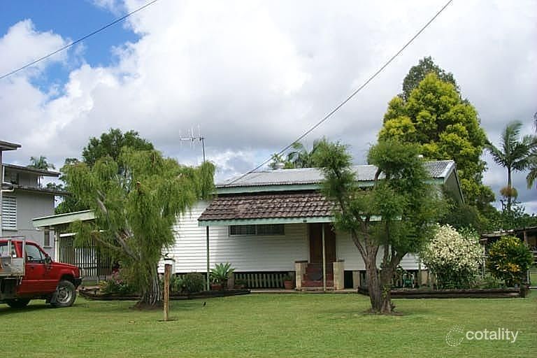 15 Trower St, Tully, QLD 4854