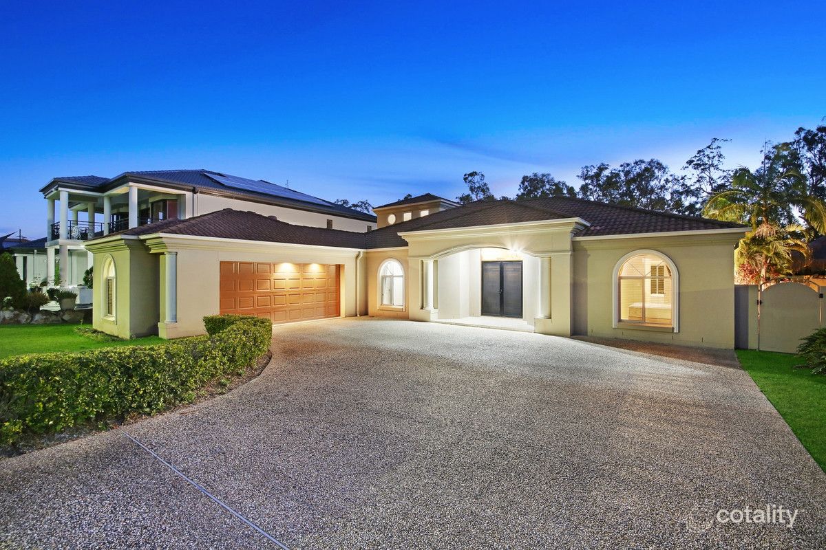 92 Arun Dr, Arundel, QLD 4214