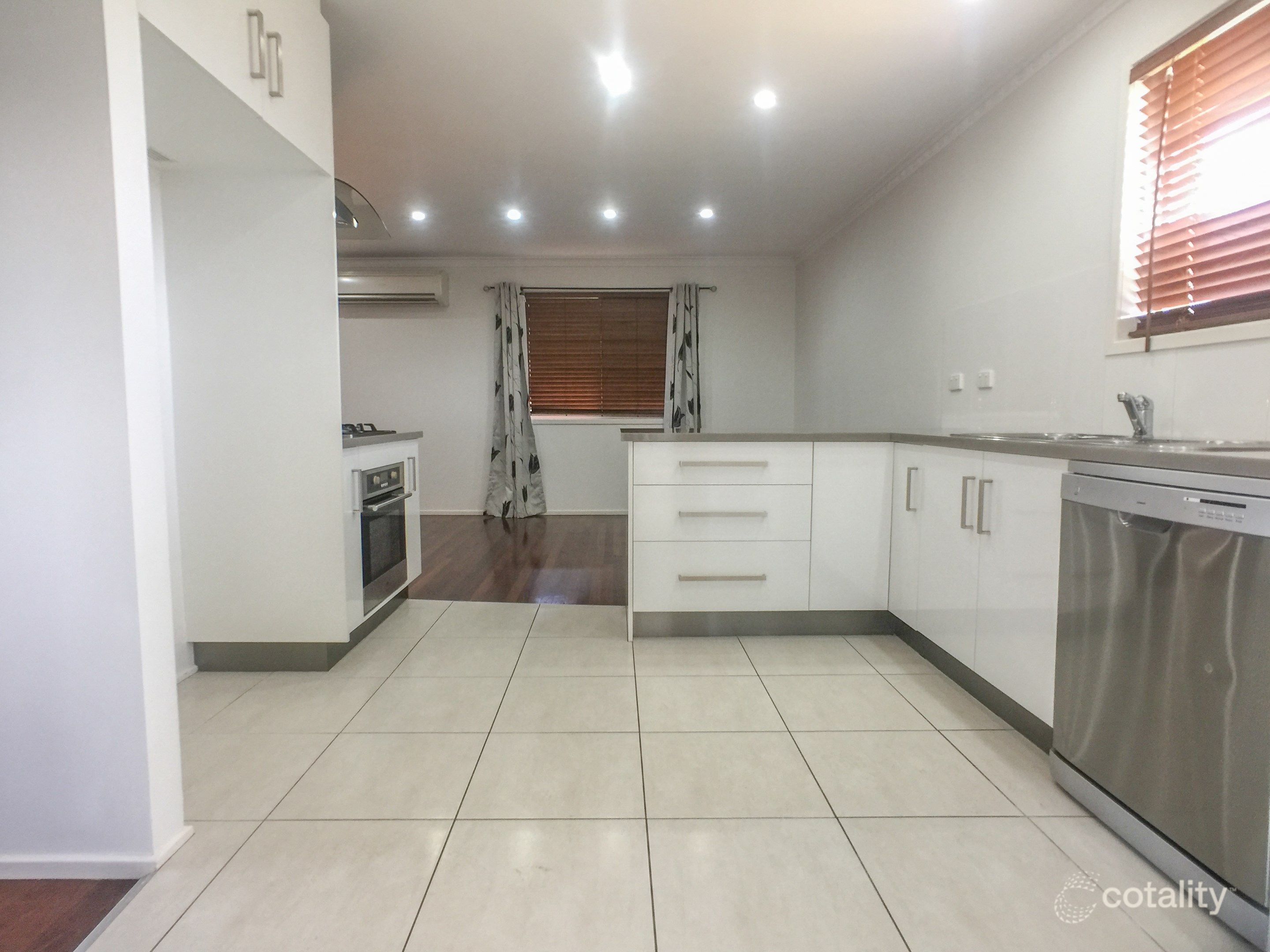 8 Thomsen St, Millbank, QLD 4670