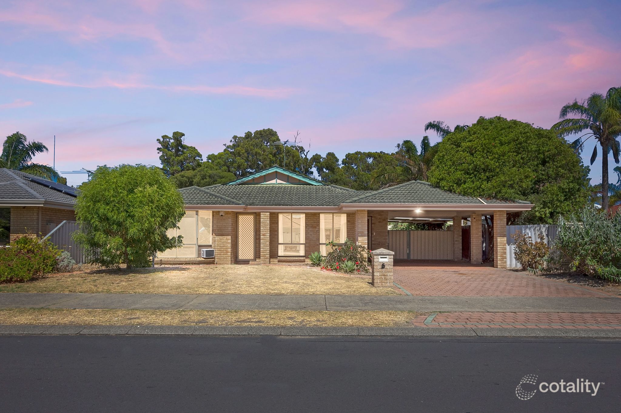 6 St Peters Grn, College Grove, WA 6230