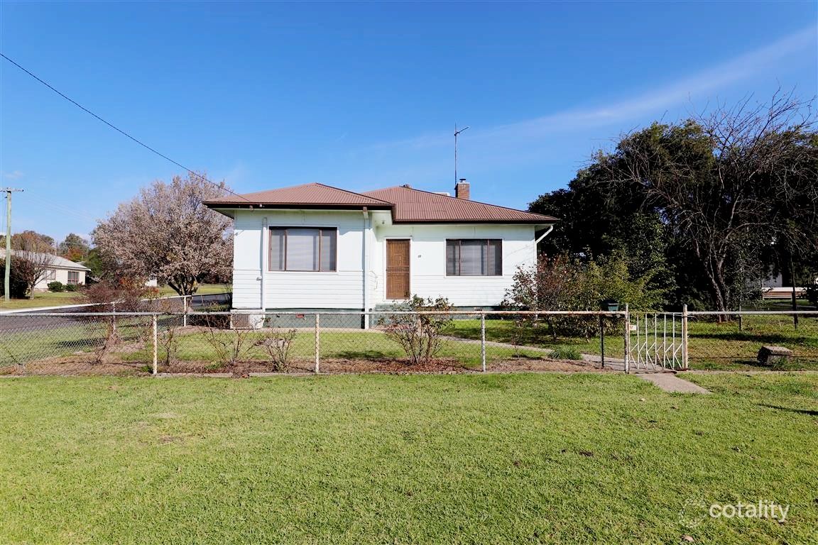 19 Bogong Pl, Tumut, NSW 2720