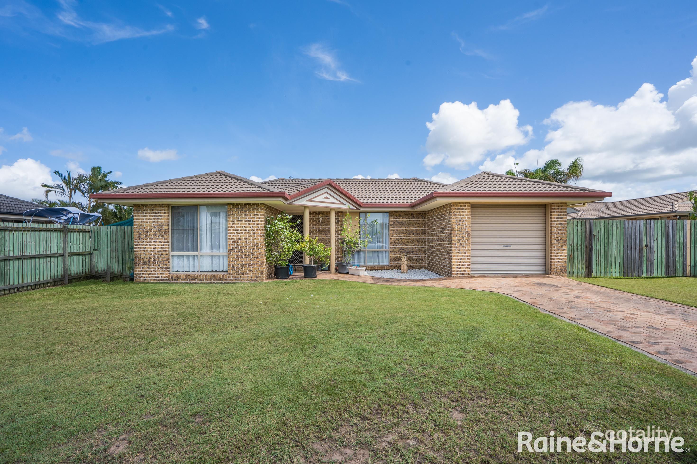 8 King Richard Ct, Urangan, QLD 4655