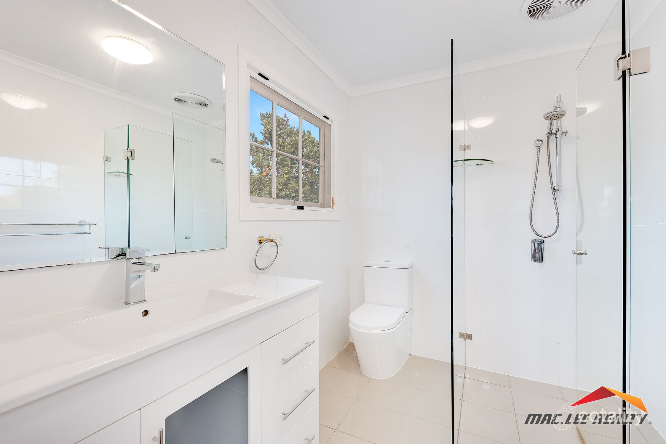 49 Waterhouse Ave, St Ives, NSW 2075