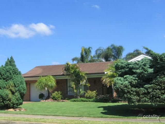 7 Teak Cl, Bossley Park, NSW 2176