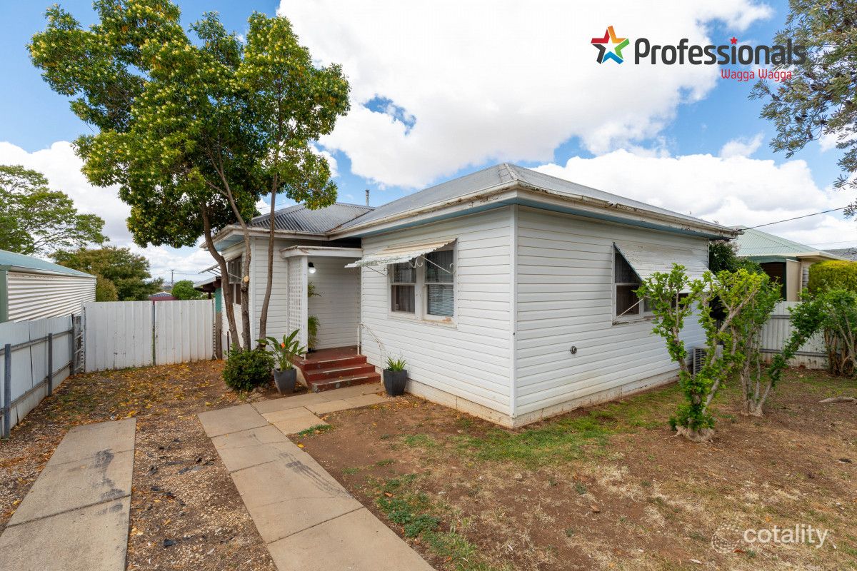 101 Grove St, Kooringal, NSW 2650