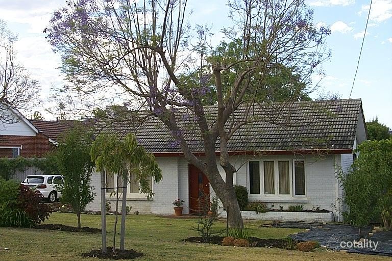 13 Coolidge St, Como, WA 6152