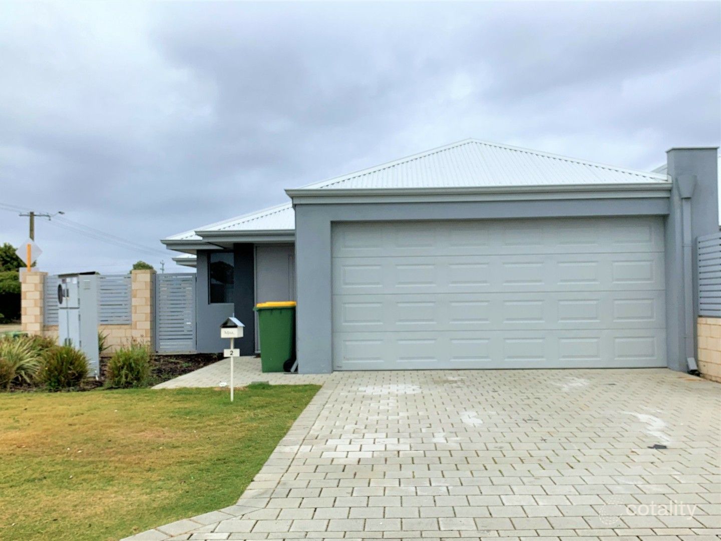 2 Moonlight Ct, Huntingdale, WA 6110