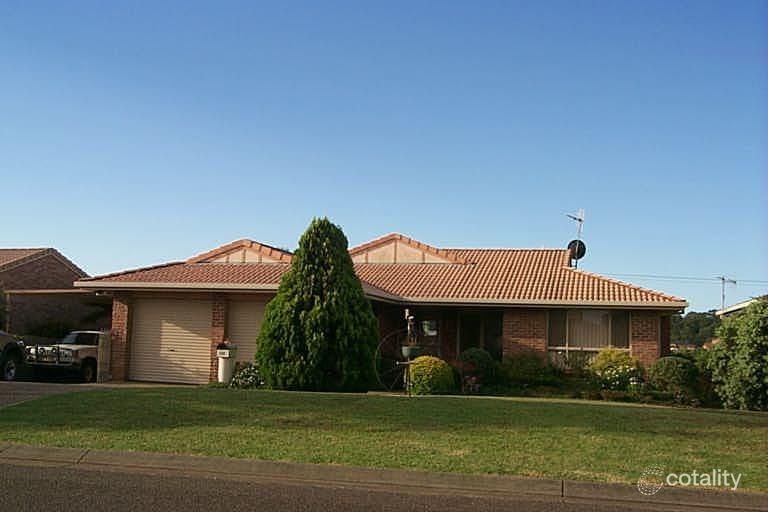 339 Crestwood Dr, Port Macquarie, NSW 2444
