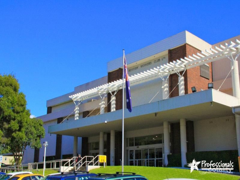 15 Wolaroi Cres, Revesby, NSW 2212