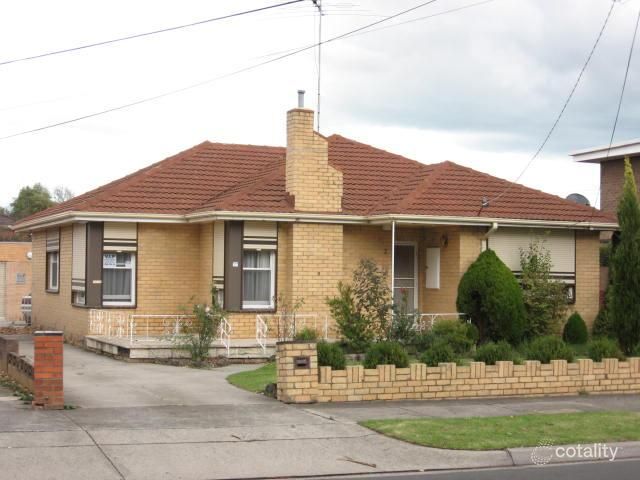 2 Hillcrest Gr, Springvale, VIC 3171